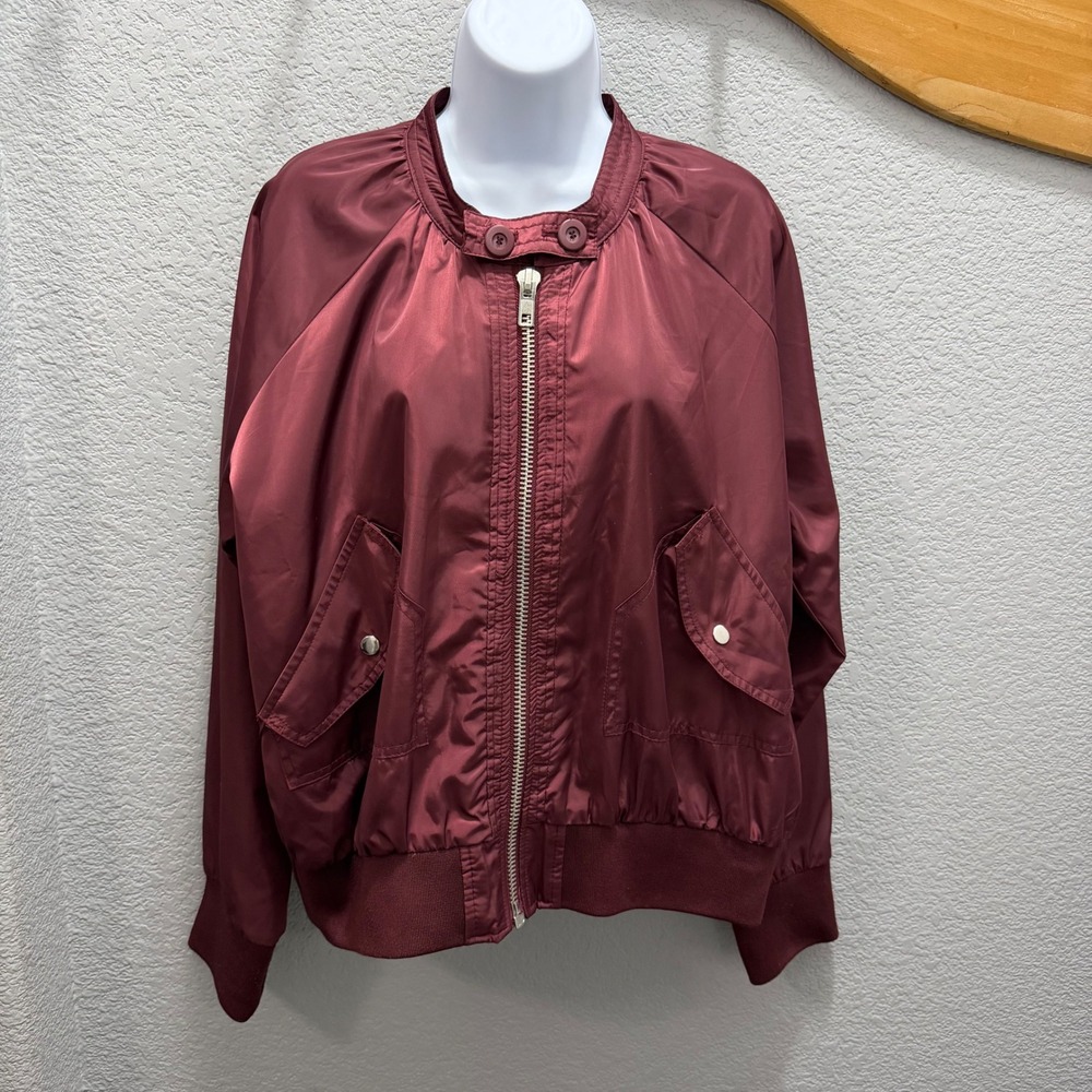 Free People Burgundy Satin Bomber Jacket Raglan Sleeve Ribbed Cuffs‎ Size L
